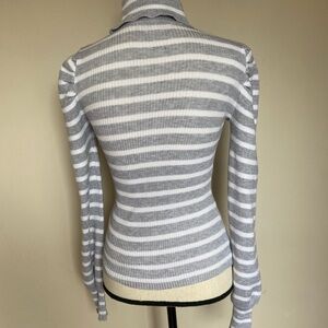 Crave Fame Gray and White Striped Sweater Sz Small Juniors